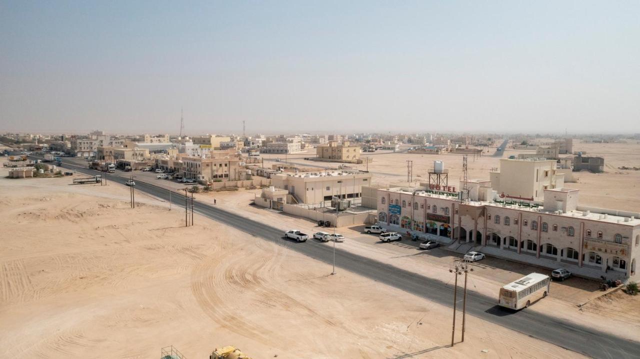 Arabian Sands Hotel فندق الرمال العربية Haima Exterior foto