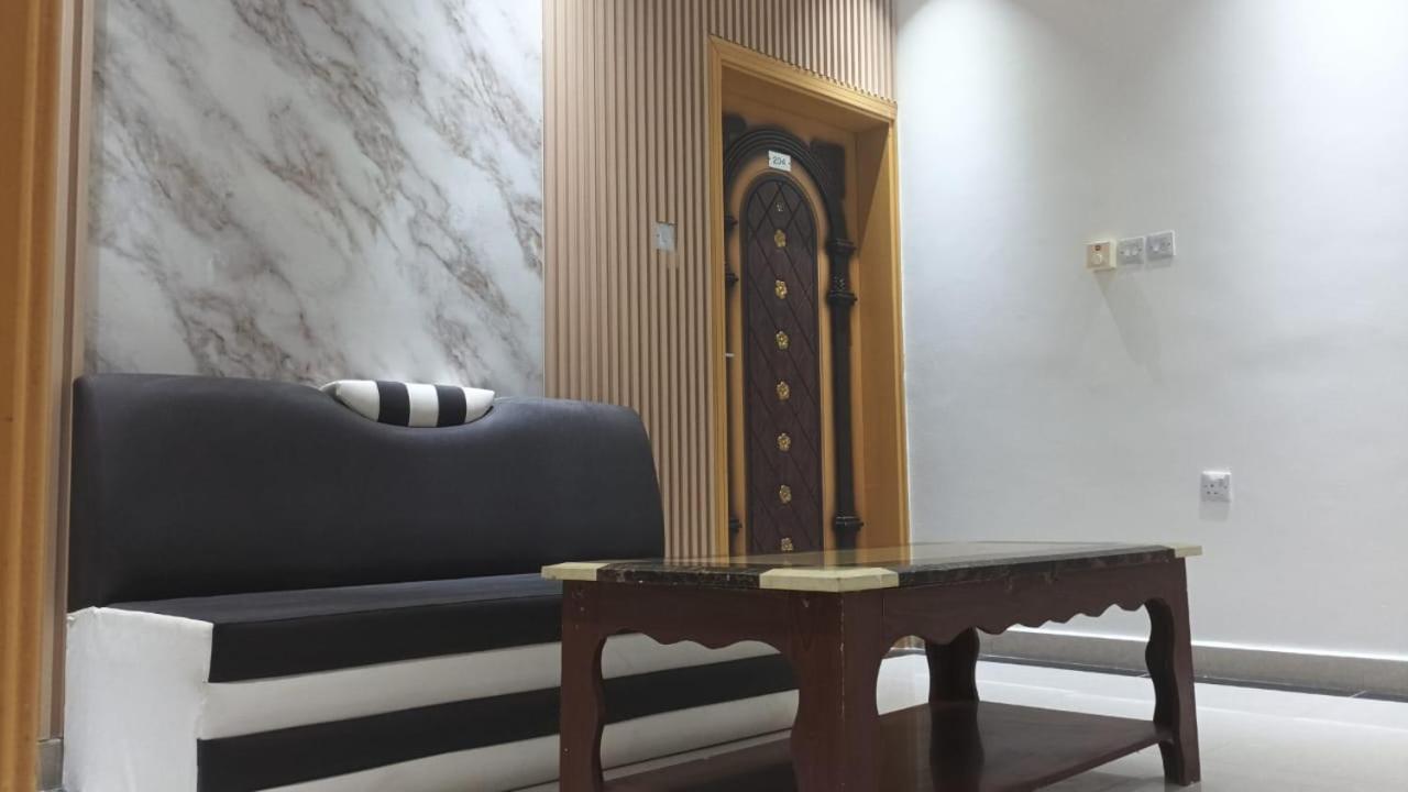 Arabian Sands Hotel فندق الرمال العربية Haima Exterior foto