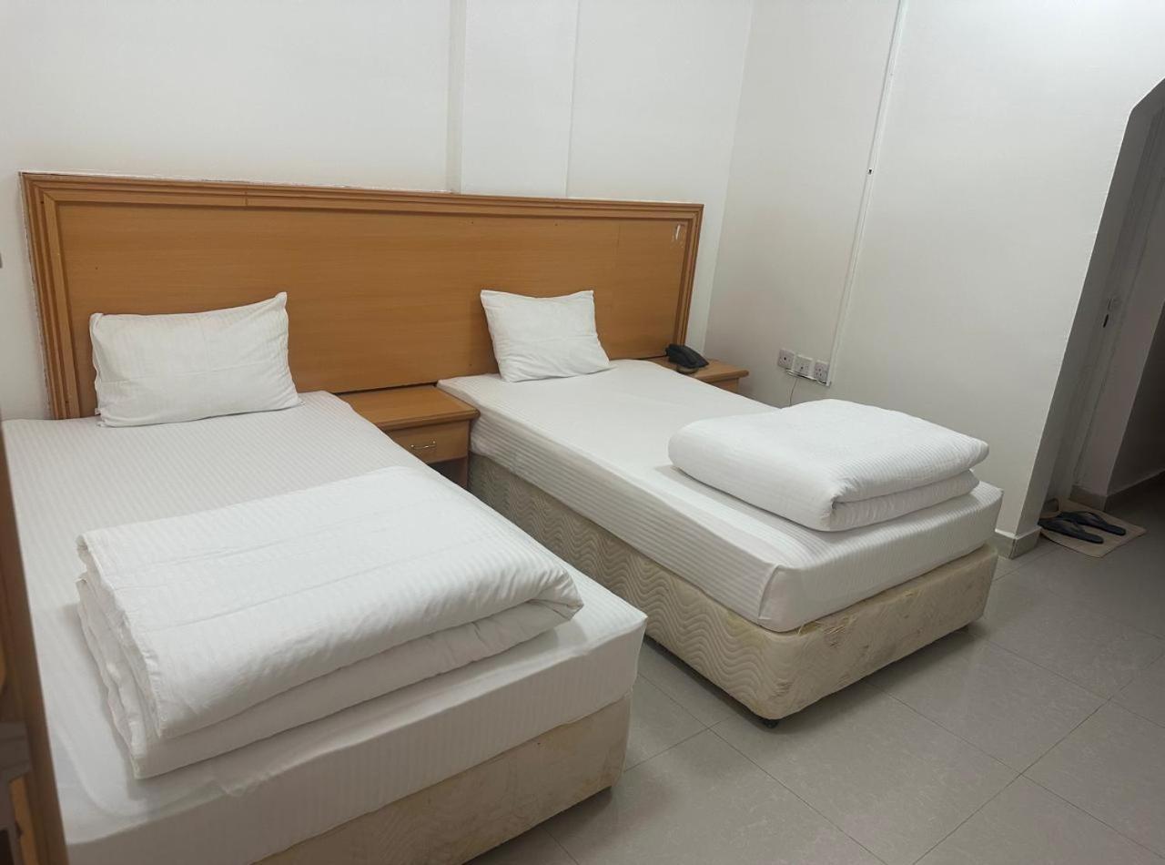 Arabian Sands Hotel فندق الرمال العربية Haima Exterior foto